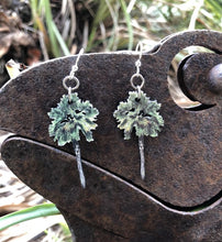 Load image into Gallery viewer, Palmetto Palm Tree Earrings #1609