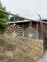 Load image into Gallery viewer, Tipped Petal Earrings # 1689